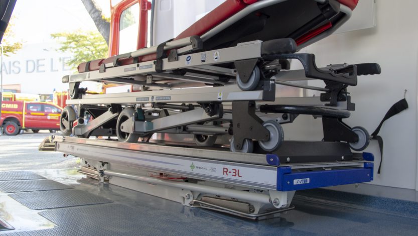 R-3L SLIDER1 833x470 0010